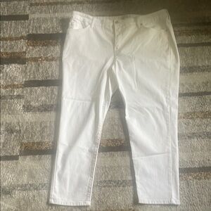 Crown & Ivy Classic White Jeans